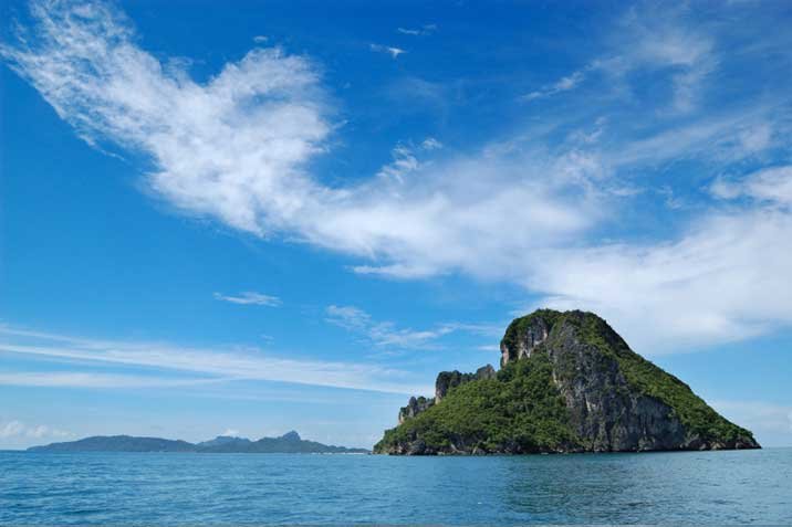 yacht master phi phi island